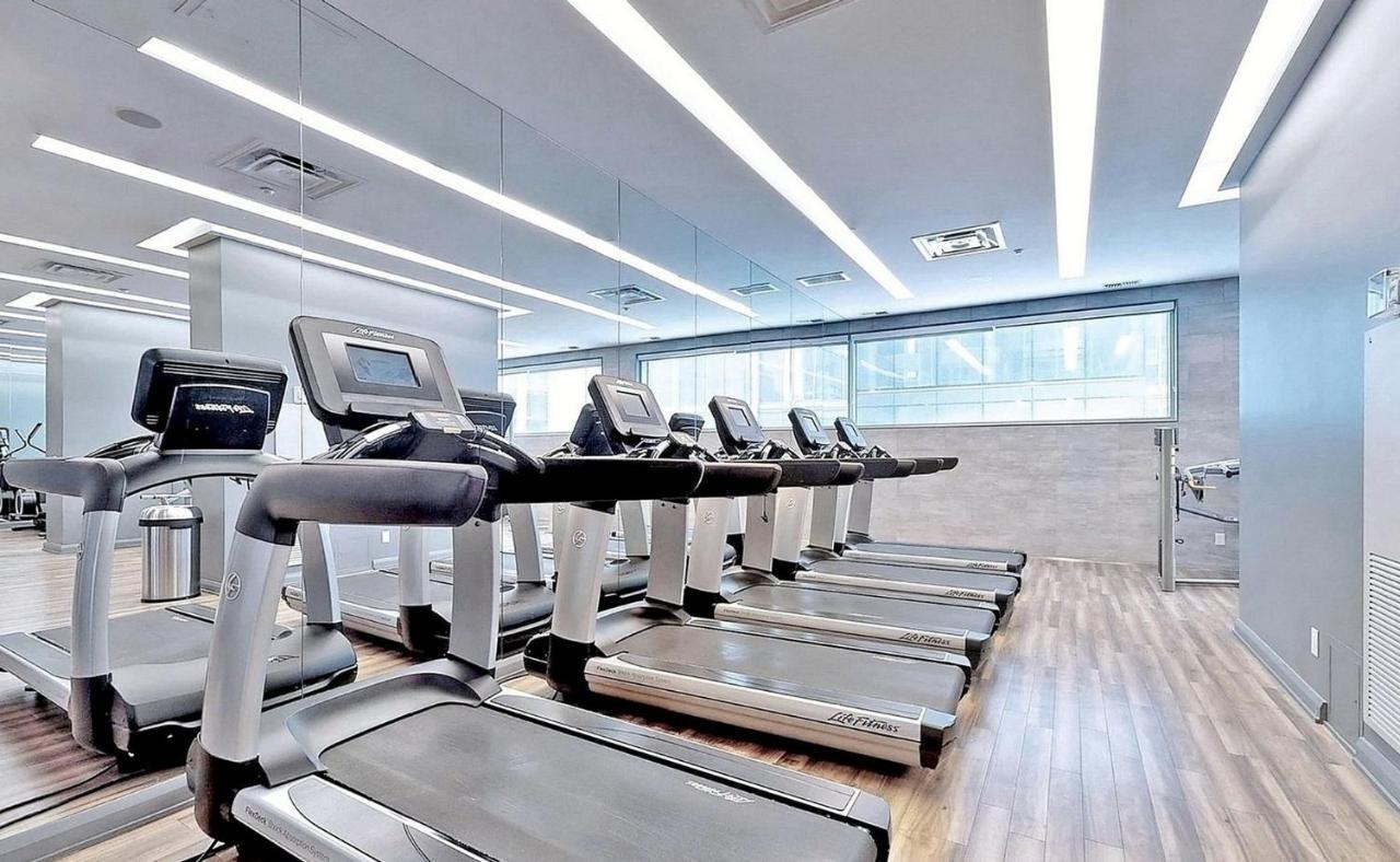 University Of Toronto Utsg Suites מראה חיצוני תמונה